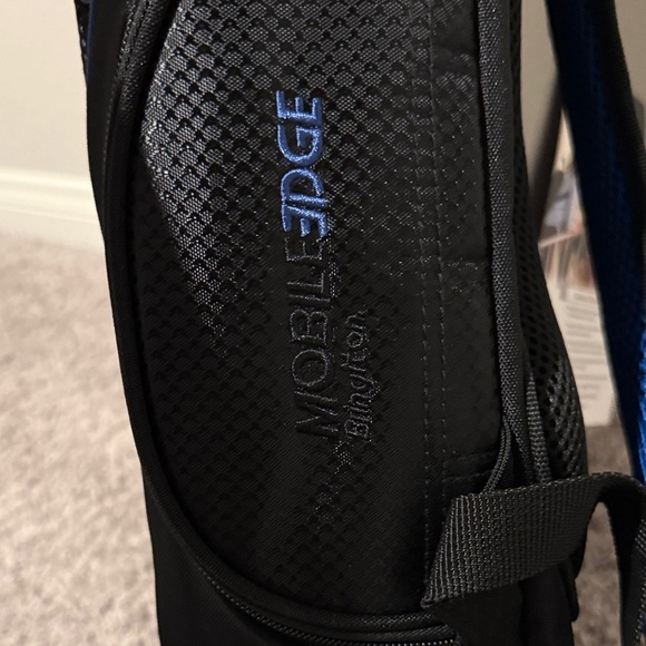 CES Backpack - Picture 4 of 10